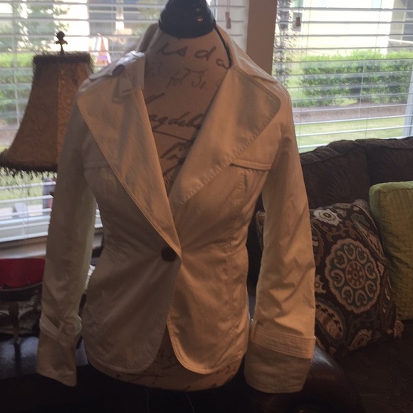 Jacket - Picture 2 of 7